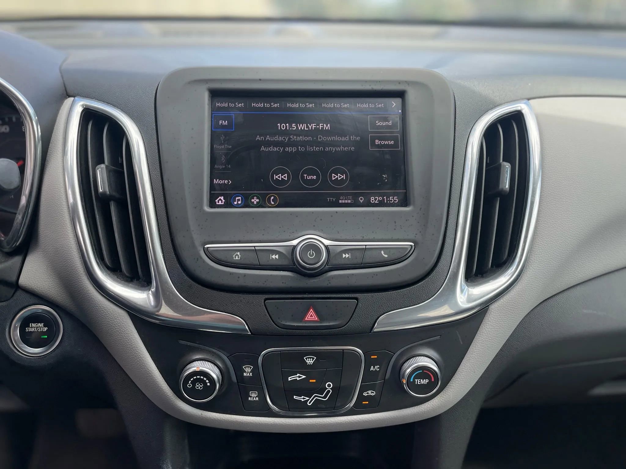 Used 2021 Chevrolet Equinox LS w/ LS Convenience Package FWD image 25