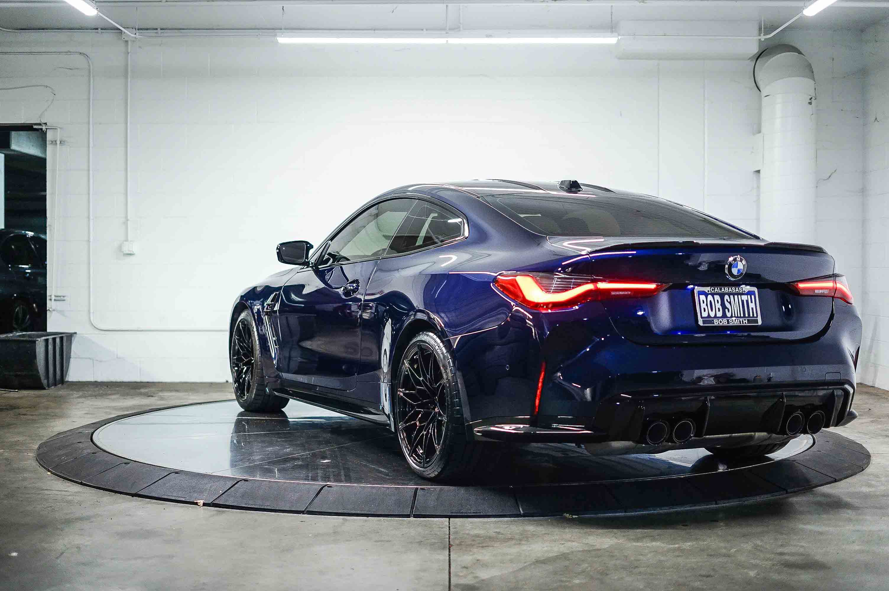 Used 2024 BMW M4 Competition w/ Executive Package image 4