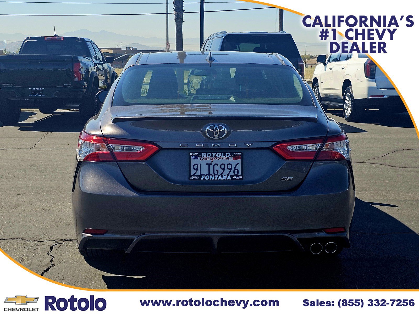 Used 2020 Toyota Camry SE w/ Carpet Mat Package image 6