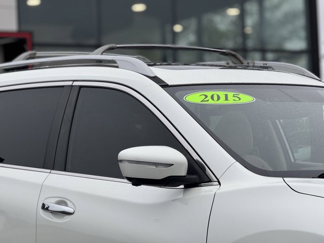 Used 2015 Nissan Rogue SV w/ SV Premium Package image 4