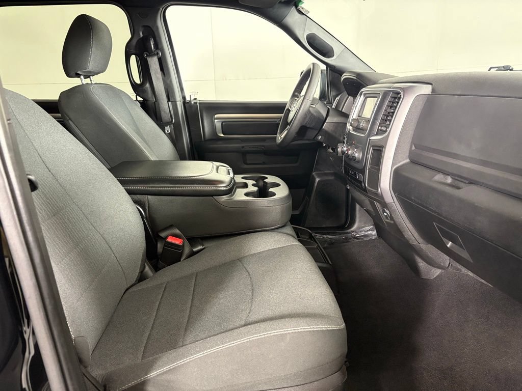 Used 2024 RAM 1500 Warlock AWD/4WD image 14