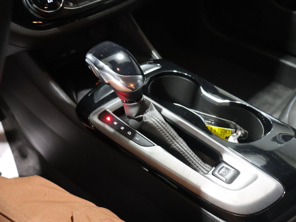 Used 2024 Buick Envista Sport Touring w/ Convenience I Package FWD image 27