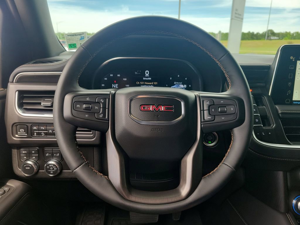 Used 2024 GMC Yukon AT4 AWD/4WD image 19