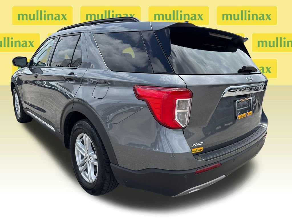 Used 2024 Ford Explorer XLT w/ Equipment Group 202A RWD image 9