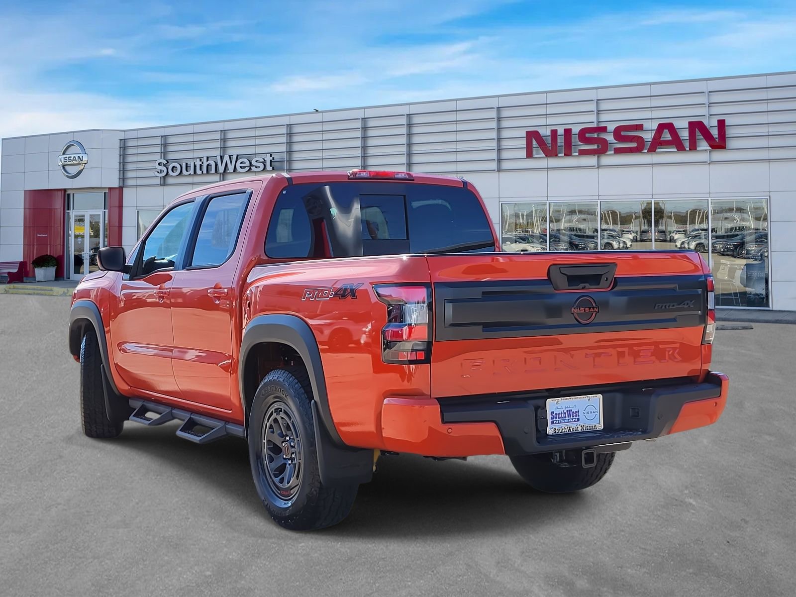 New 2026 Nissan Frontier PRO-4X w/ Pro Premium Package AWD/4WD image 8