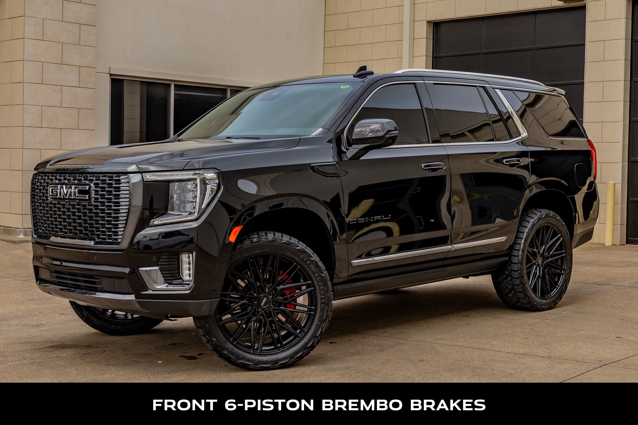 Used 2024 GMC Yukon Denali Ultimate AWD/4WD image 5