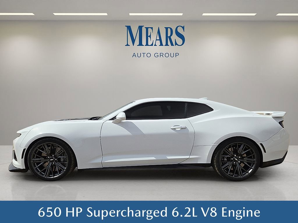 Used 2018 Chevrolet Camaro ZL1 image 3