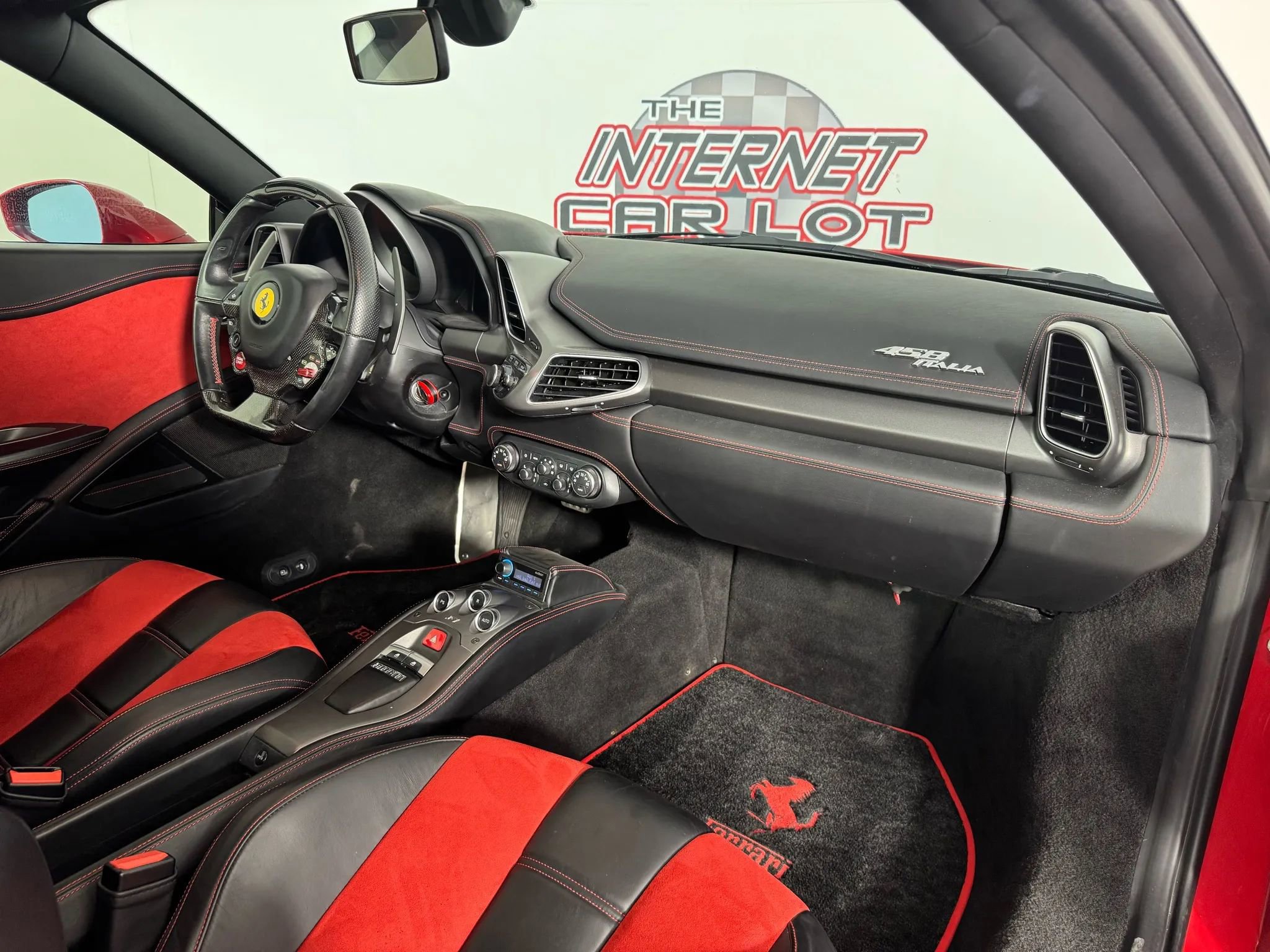 Used 2013 Ferrari 458 Italia Coupe image 11