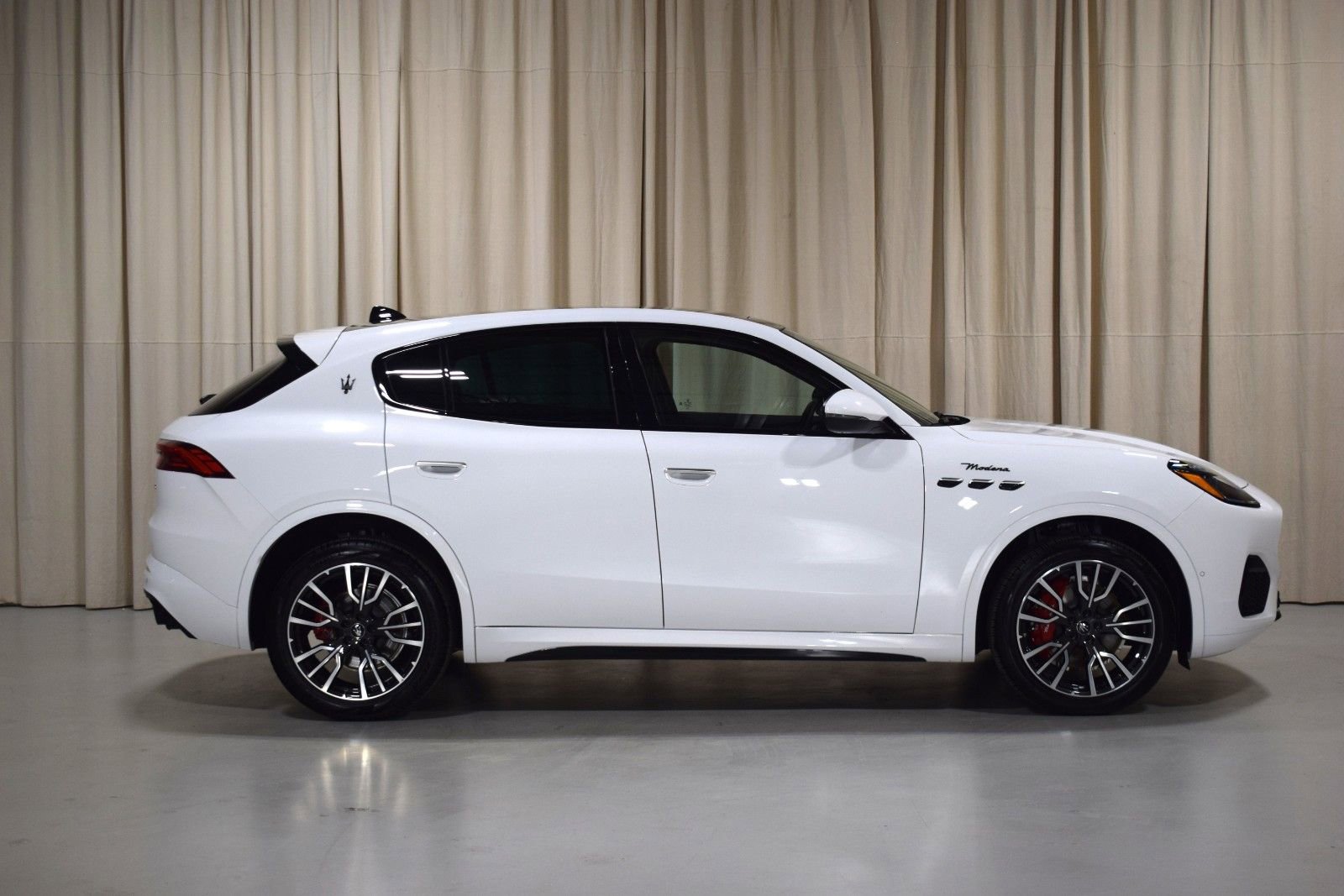 Used 2023 Maserati Grecale Modena image 14