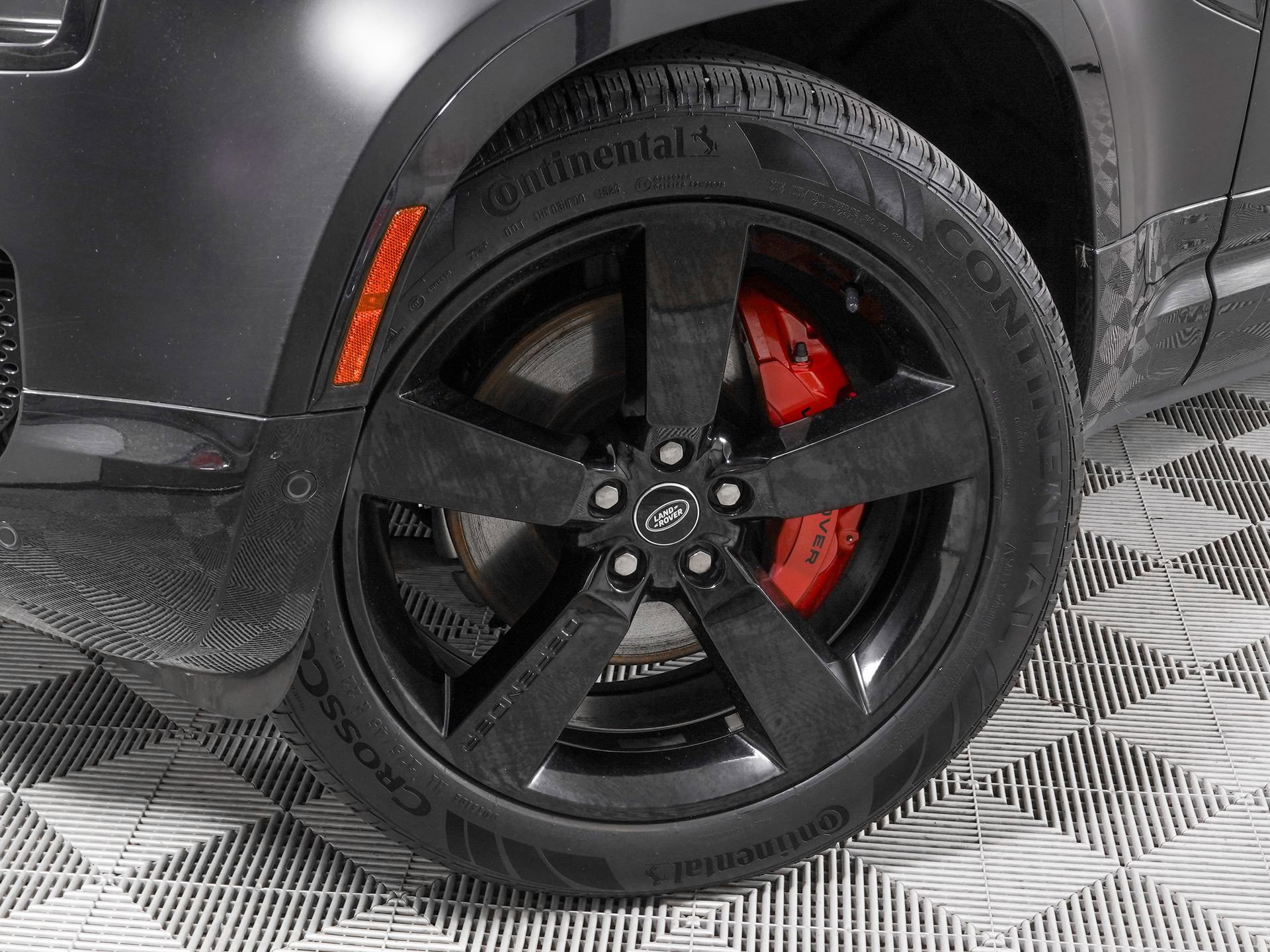 Used 2024 Land Rover Defender 130 X image 34