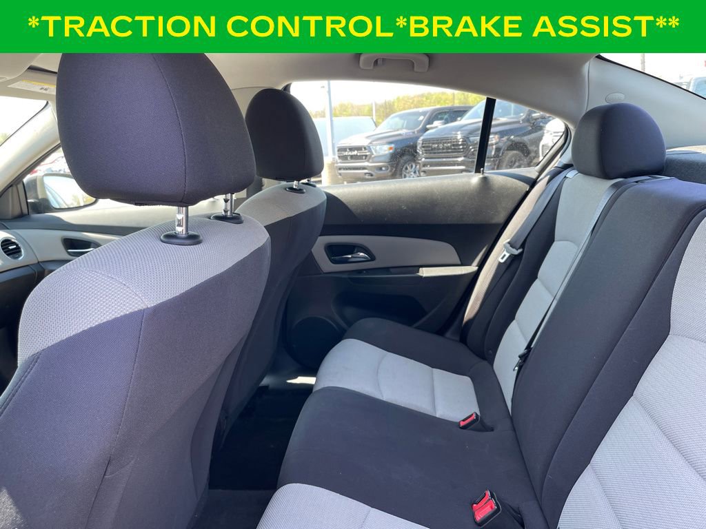 Used 2015 Chevrolet Cruze LS FWD image 7