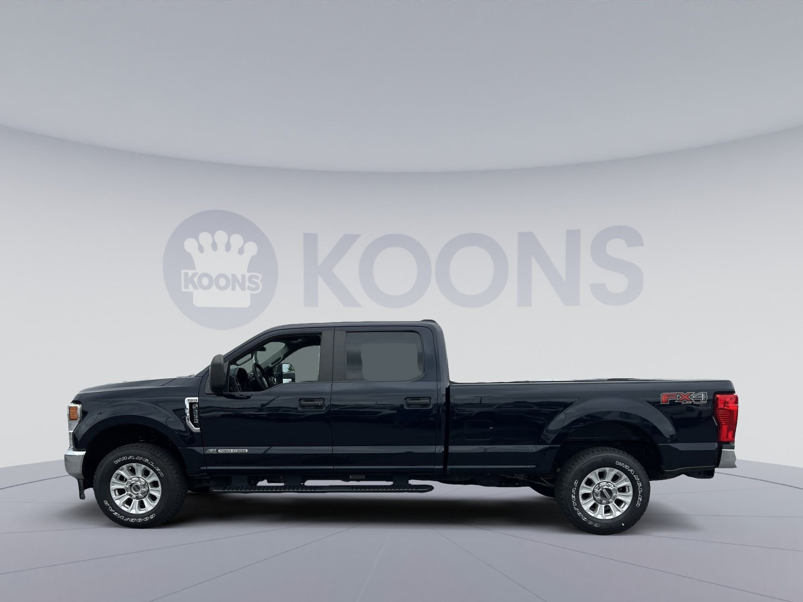 Used 2021 Ford F250 XL w/ STX Appearance Package AWD/4WD image 2