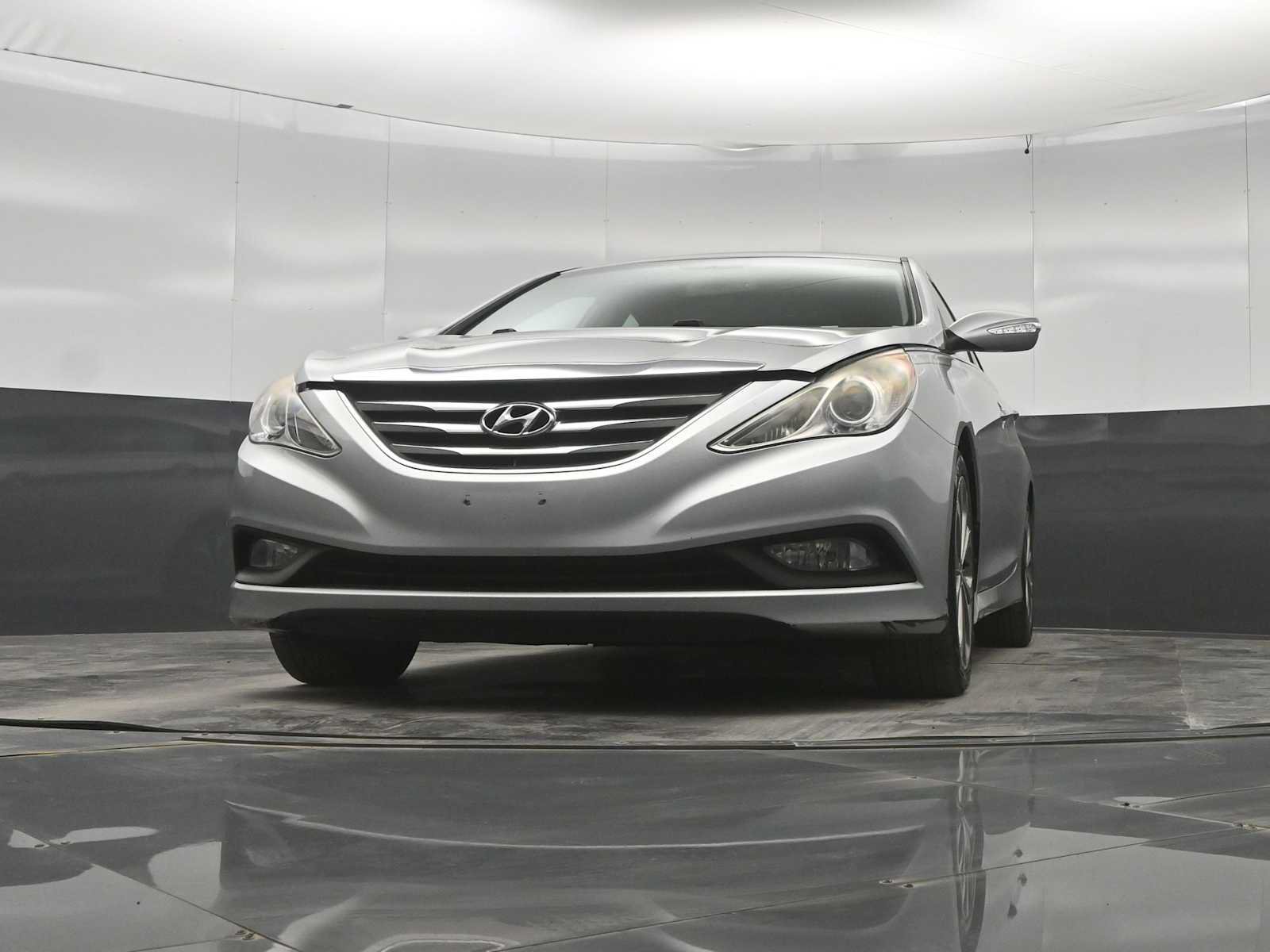 Used 2014 Hyundai Sonata SE w/ Premium Package 03 FWD image 36