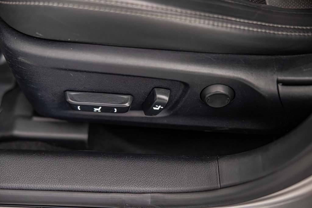 Used 2017 Lexus IS 300 AWD image 22