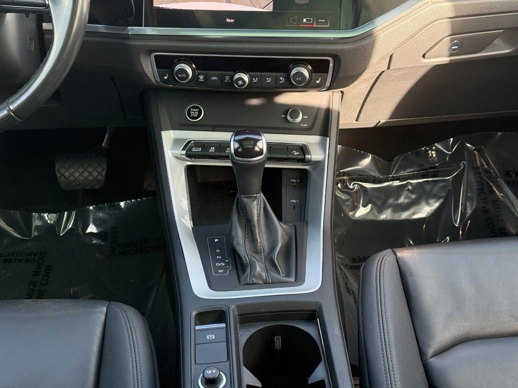 Used 2023 Audi Q3 2.0T Premium image 18