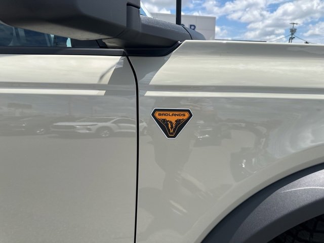 New 2025 Ford Bronco Badlands image 8