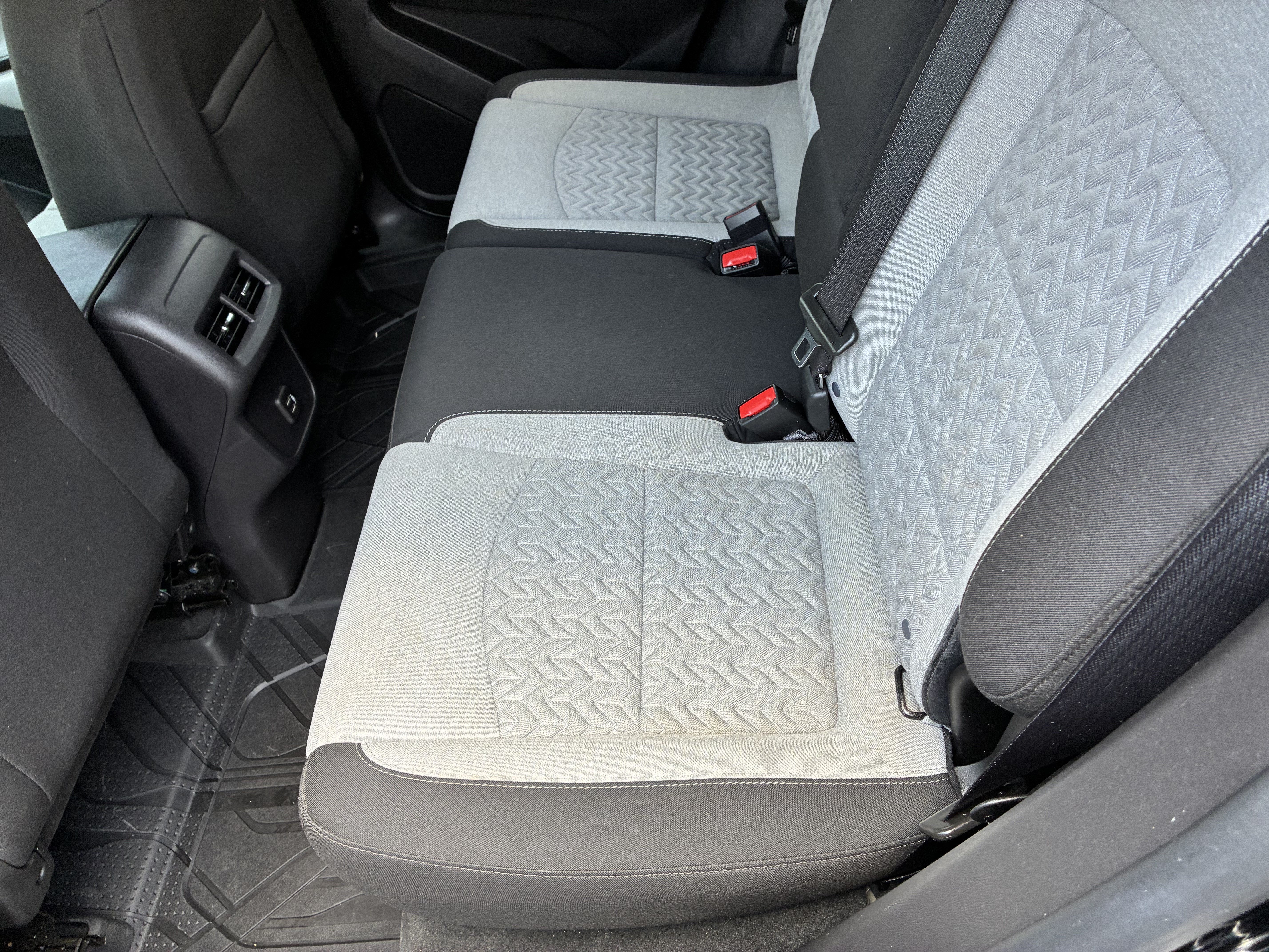 Used 2024 Chevrolet Equinox LS w/ LS Convenience Package FWD image 14