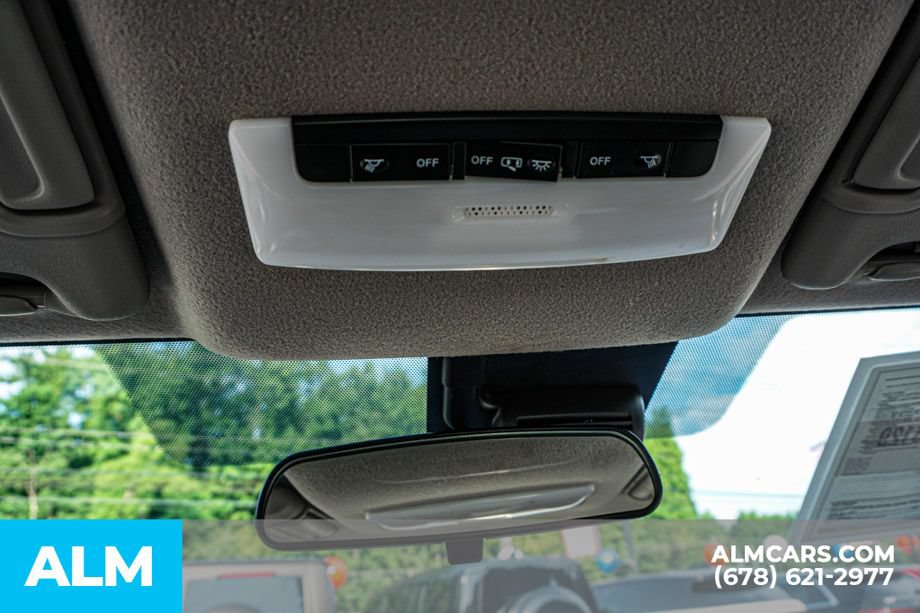 Used 2024 Nissan Versa SV FWD image 32