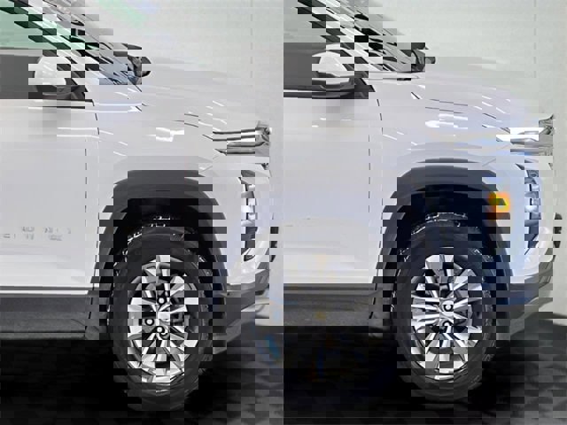 Certified 2025 Chevrolet Equinox LT image 28