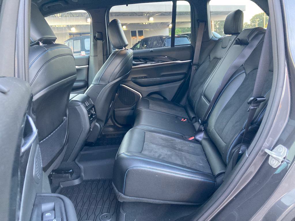 New 2024 Jeep Grand Cherokee Trailhawk w/ Advanced Protech Group II AWD/4WD image 23