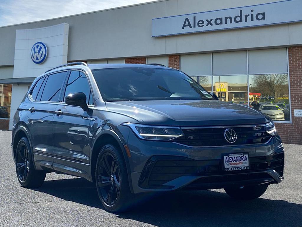 Certified 2023 Volkswagen Tiguan SE R-Line