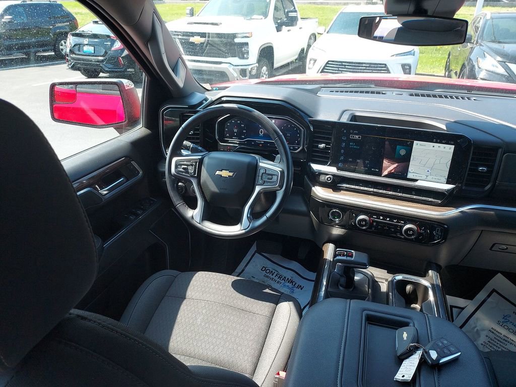 Used 2022 Chevrolet Silverado 1500 LT image 15