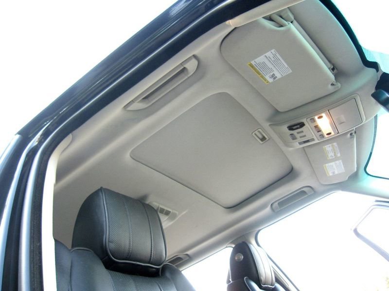Used 2012 Land Rover Range Rover Supercharged w/ Silver Pack image 20