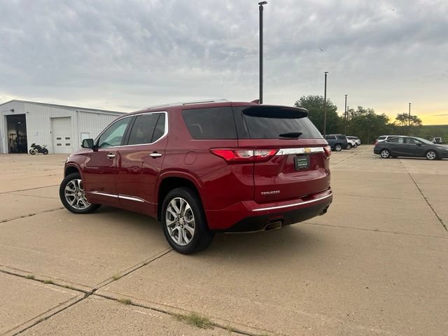 Used 2020 Chevrolet Traverse Premier FWD image 7