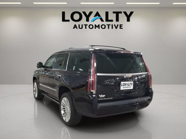 Used 2016 Cadillac Escalade Platinum AWD/4WD image 3