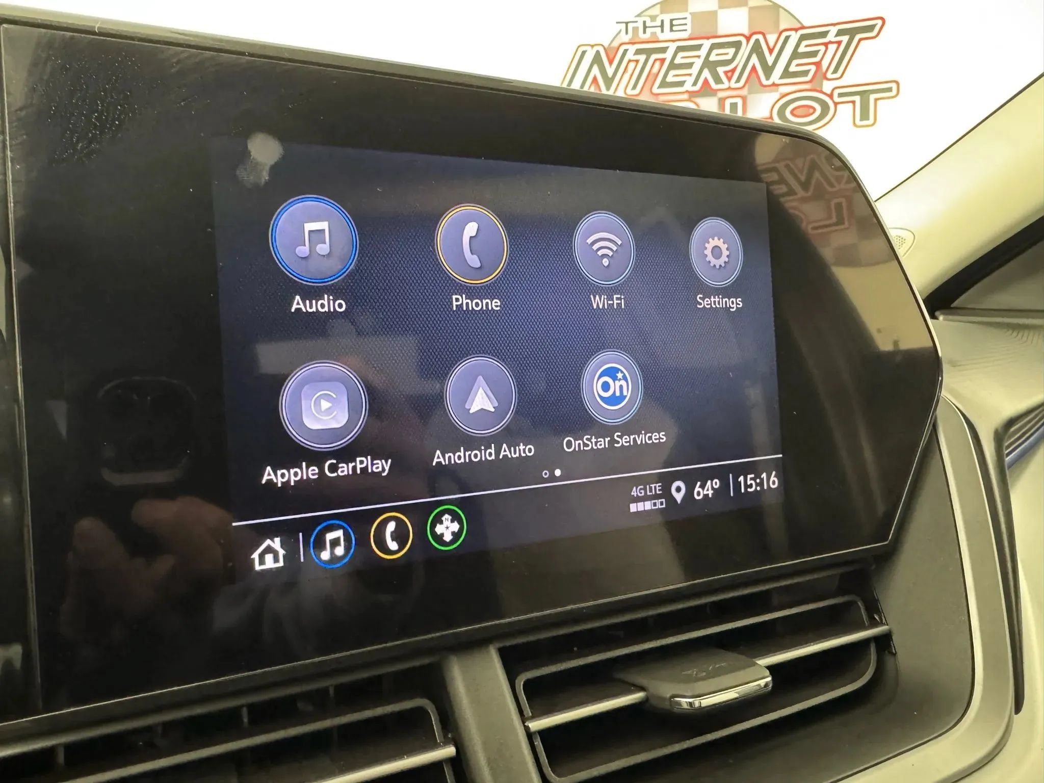 Used 2025 Chevrolet Trax LS FWD image 19