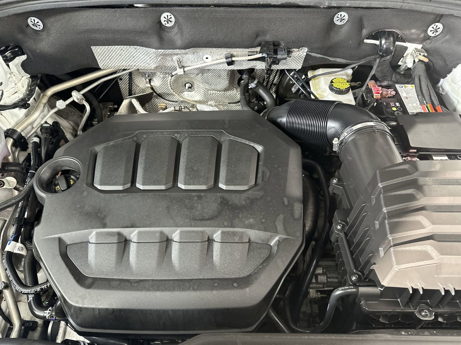 Used 2025 Volkswagen Atlas SEL AWD/4WD image 28