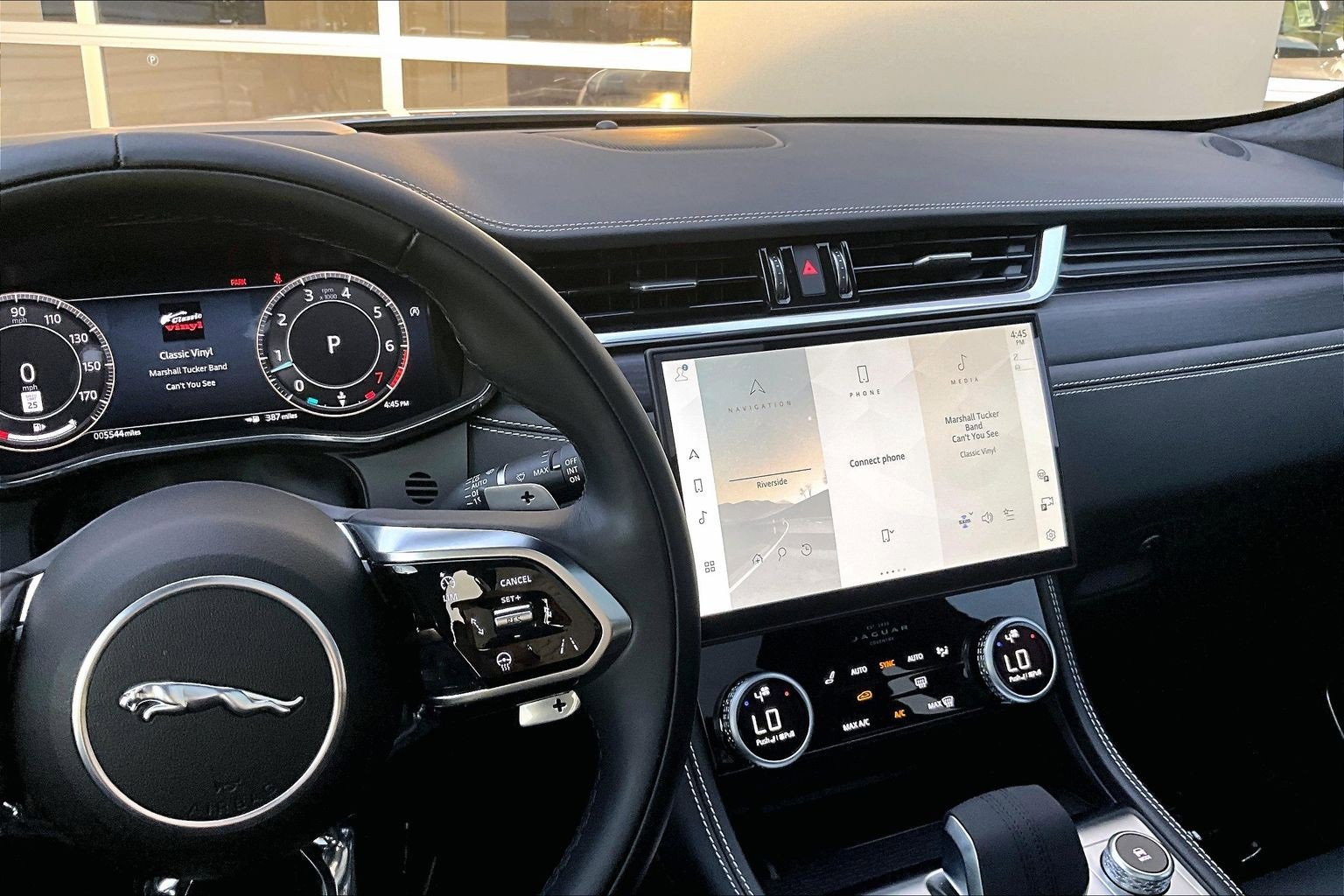 Used 2026 Jaguar F-PACE R-Dynamic S image 6