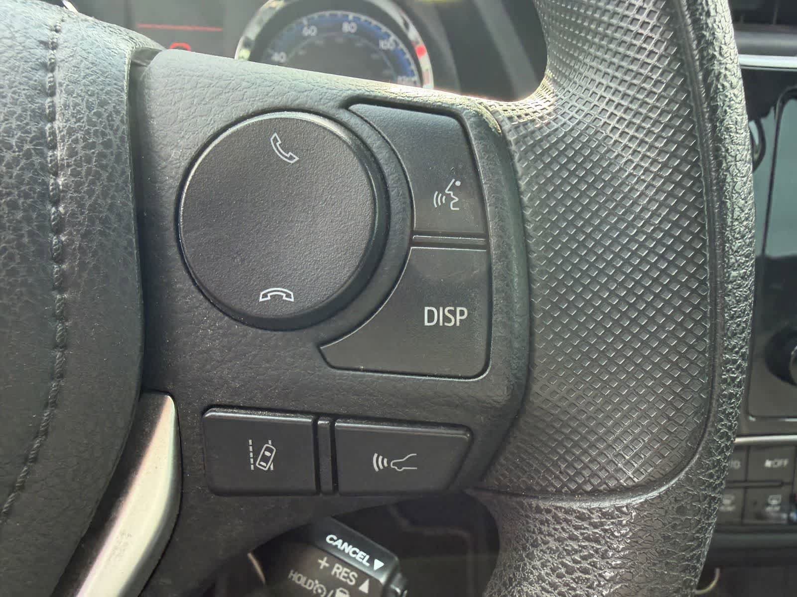 Used 2019 Toyota Corolla LE w/ Carpet Mat Package (TMS) FWD image 10