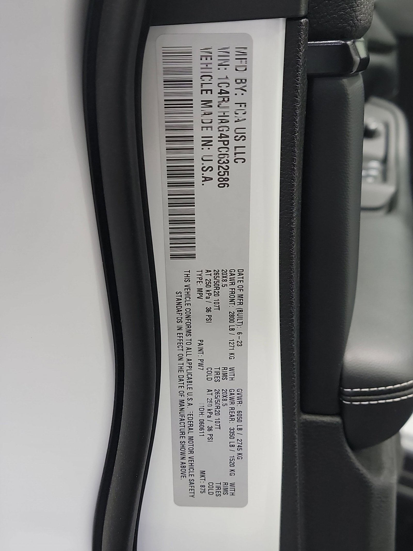 Used 2023 Jeep Grand Cherokee Altitude AWD/4WD image 28