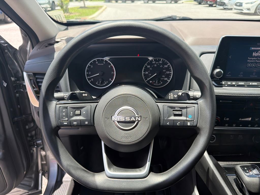 Used 2022 Nissan Rogue SV FWD image 26