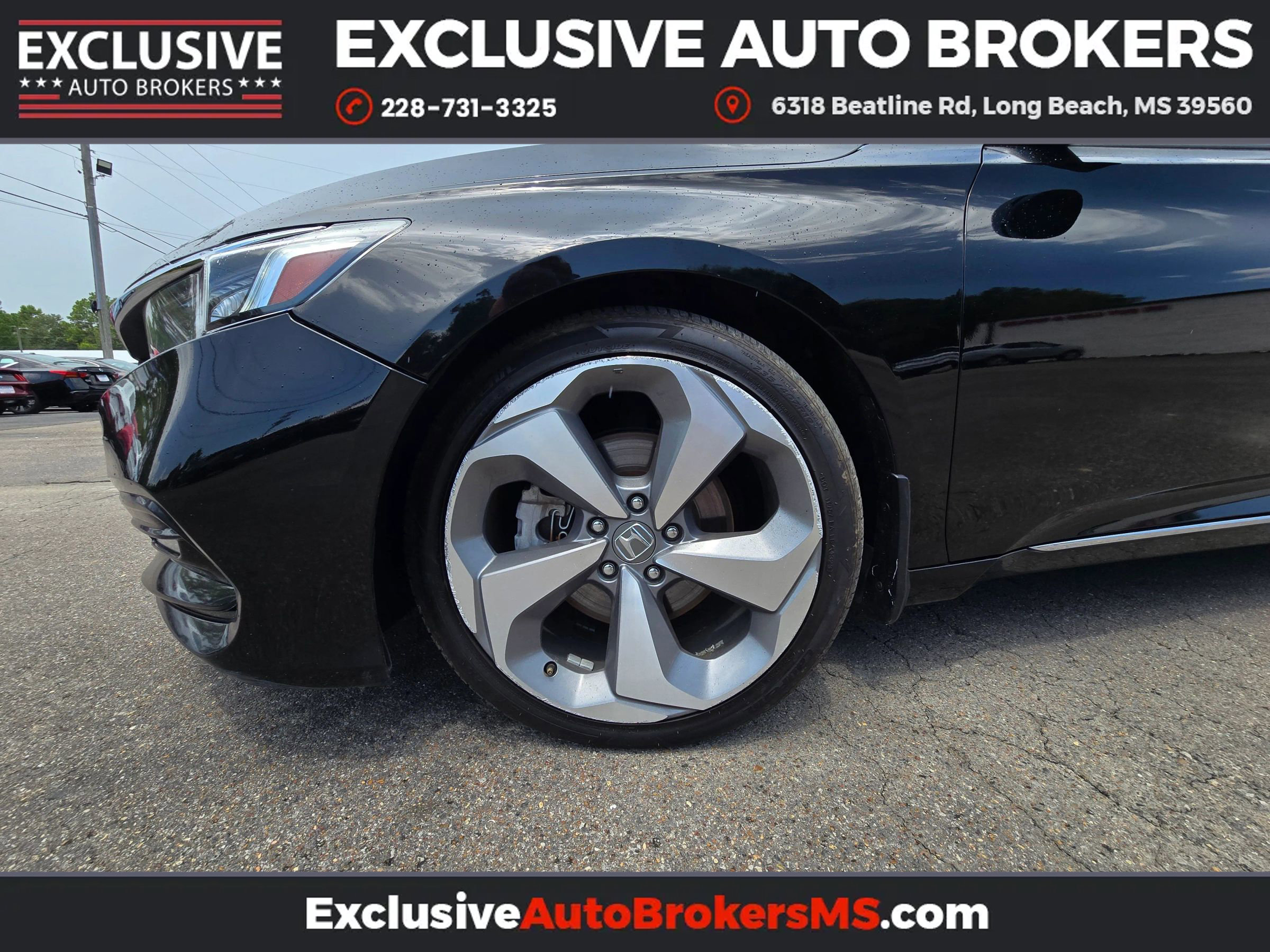 Used 2018 Honda Accord Touring image 37