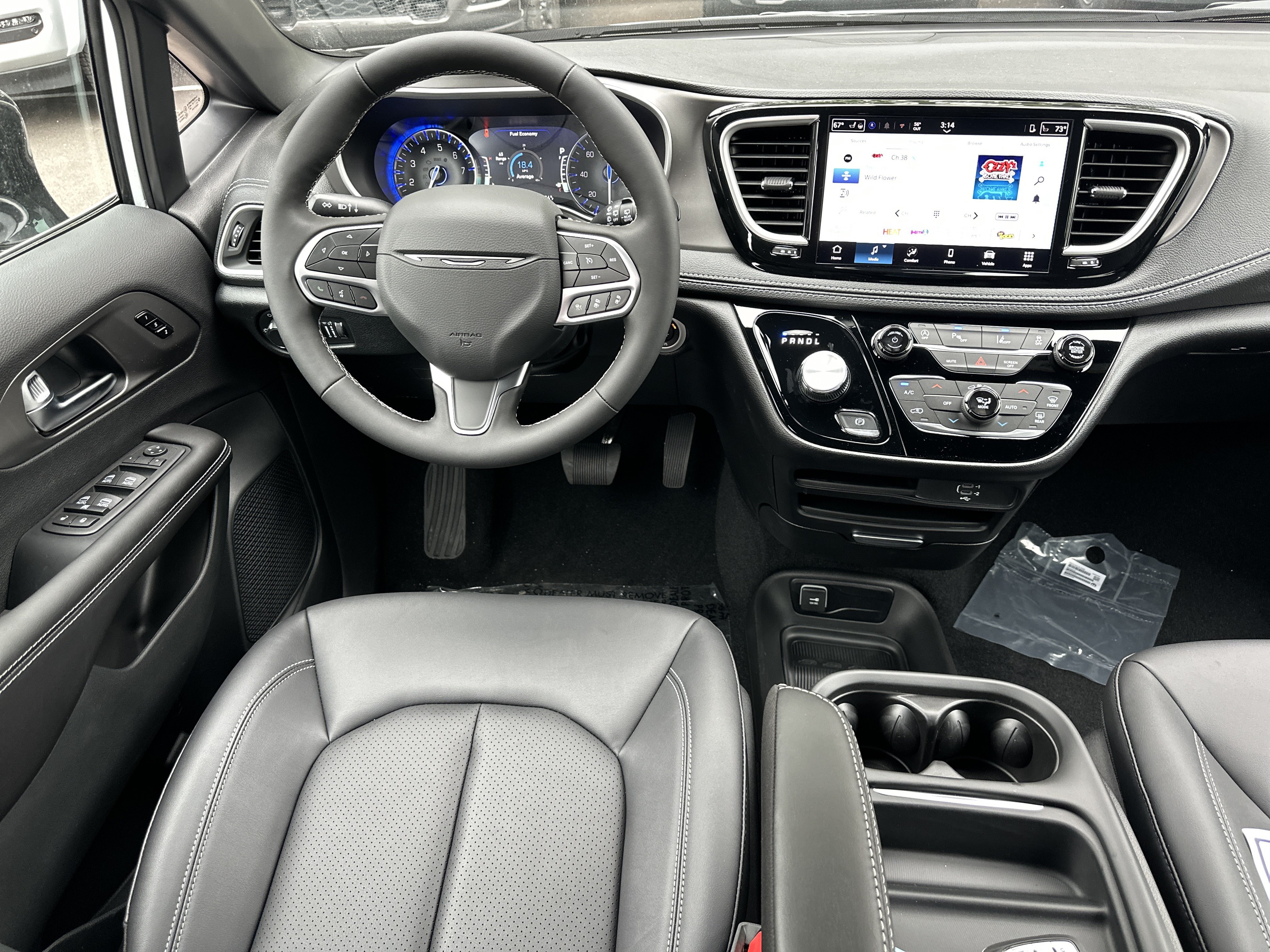 New 2027 Chrysler Pacifica Select FWD image 30