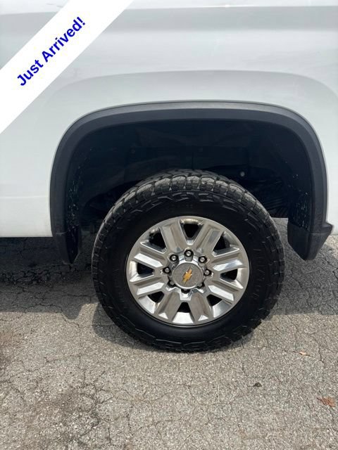 Used 2025 Chevrolet Silverado 3500 High Country w/ High Country Premium Package AWD/4WD image 10
