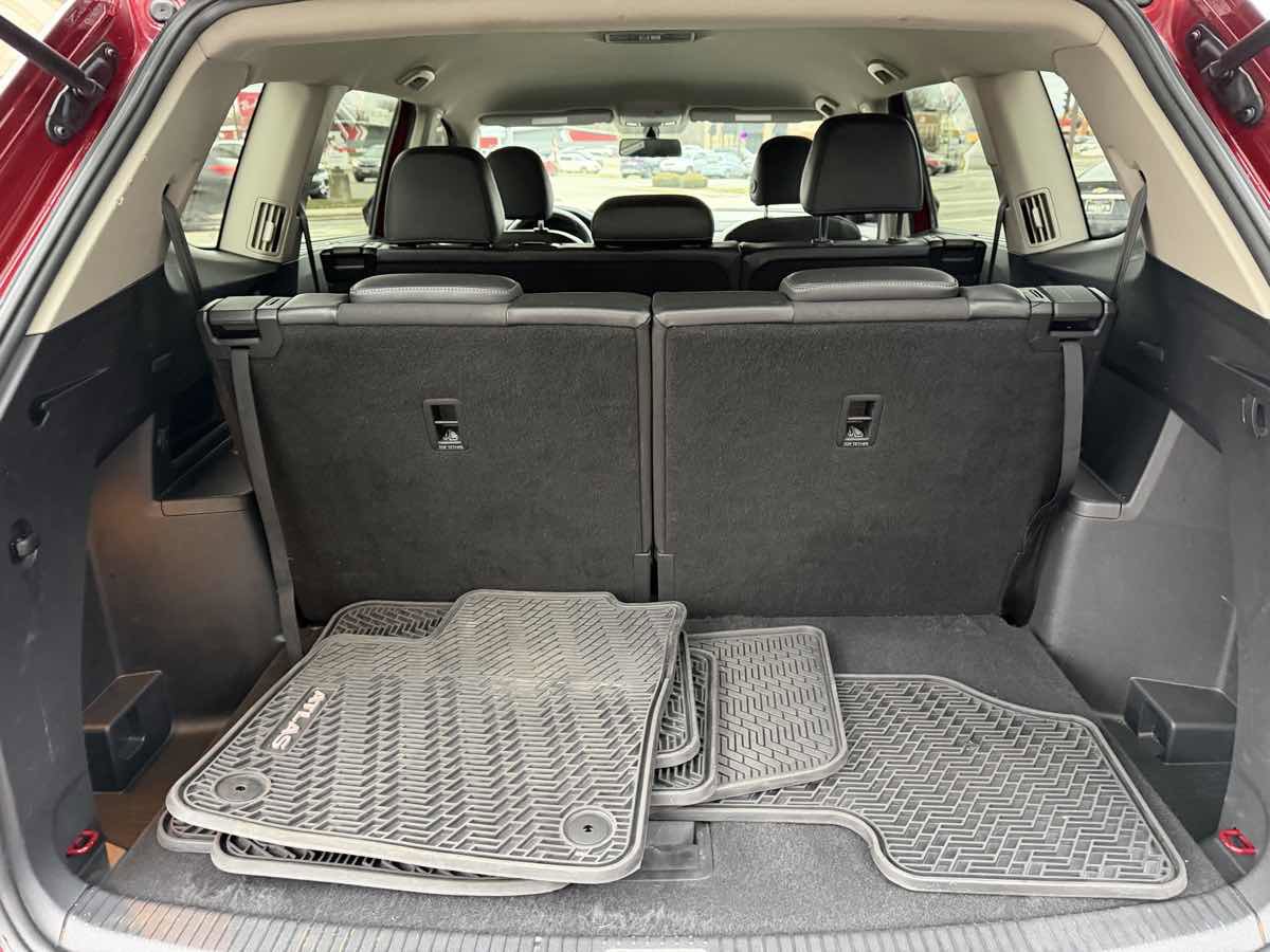 Used 2018 Volkswagen Atlas SE image 16