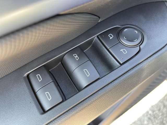 New 2026 Chevrolet Equinox EV LT FWD image 13
