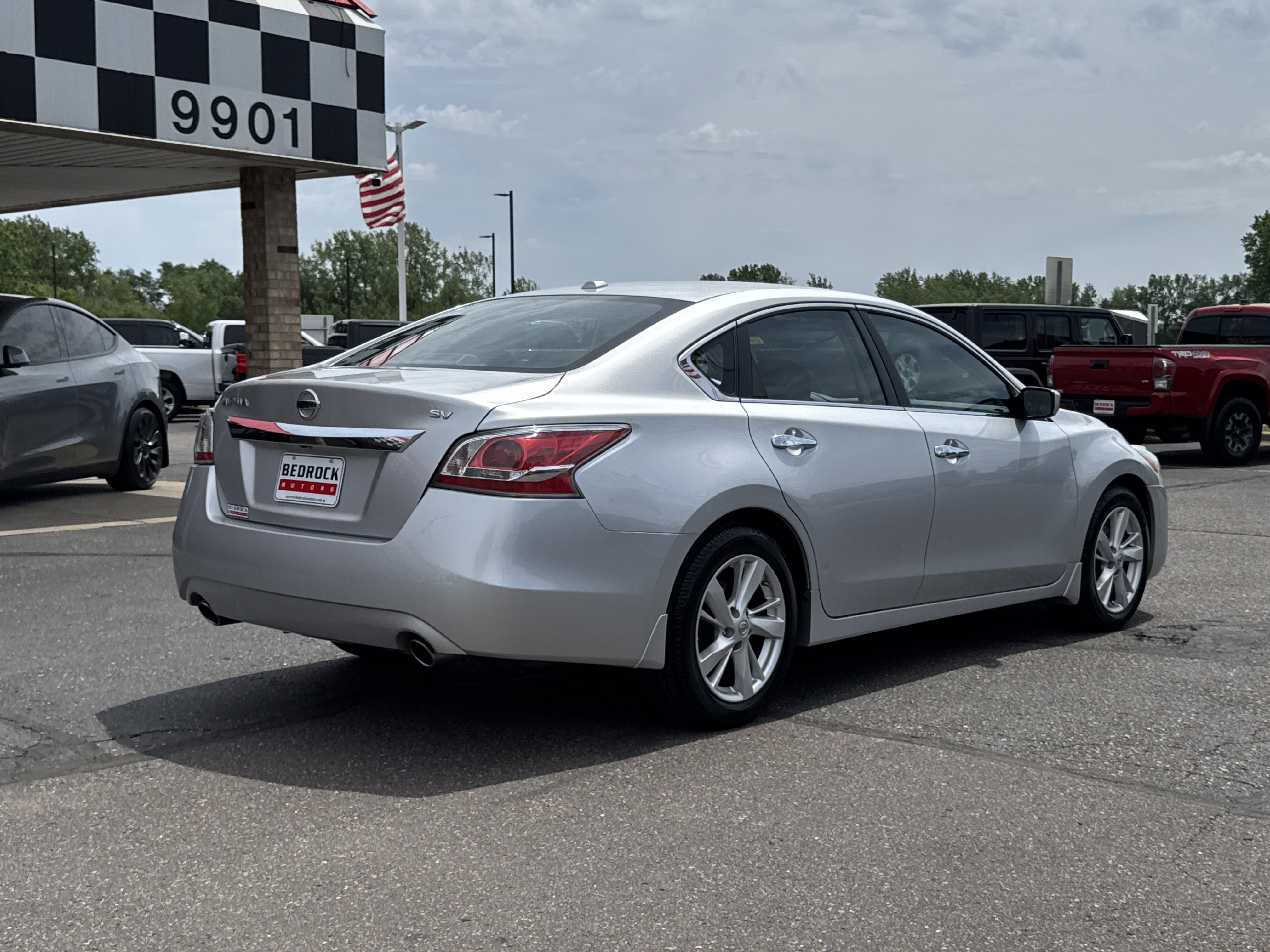 Used 2015 Nissan Altima 2.5 SV FWD image 7