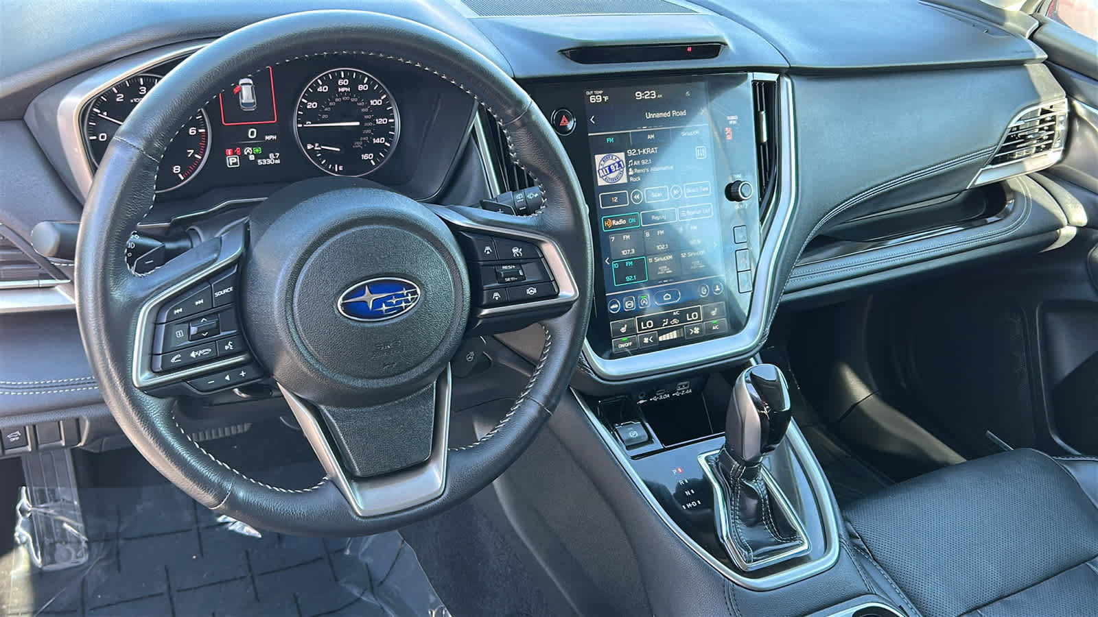 Certified 2025 Subaru Outback Limited AWD/4WD image 11