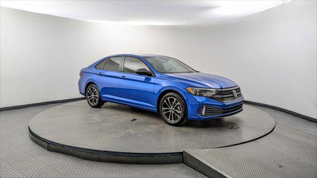 Used 2024 Volkswagen Jetta Sport image 11