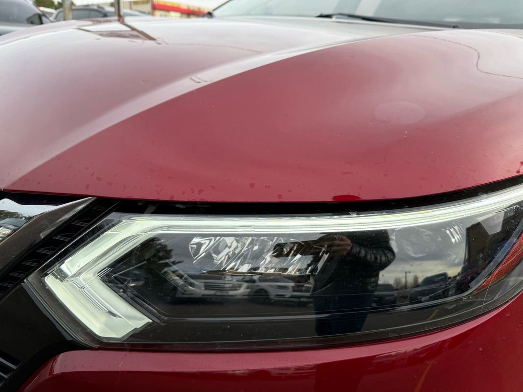 Used 2021 Nissan Rogue Sport SL w/ Premium Package image 9