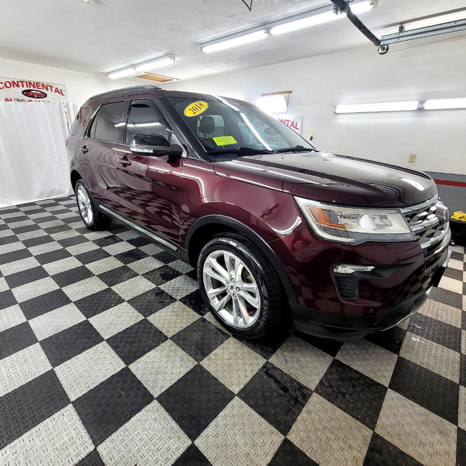 Used 2018 Ford Explorer XLT w/ Equipment Group 202A image 7