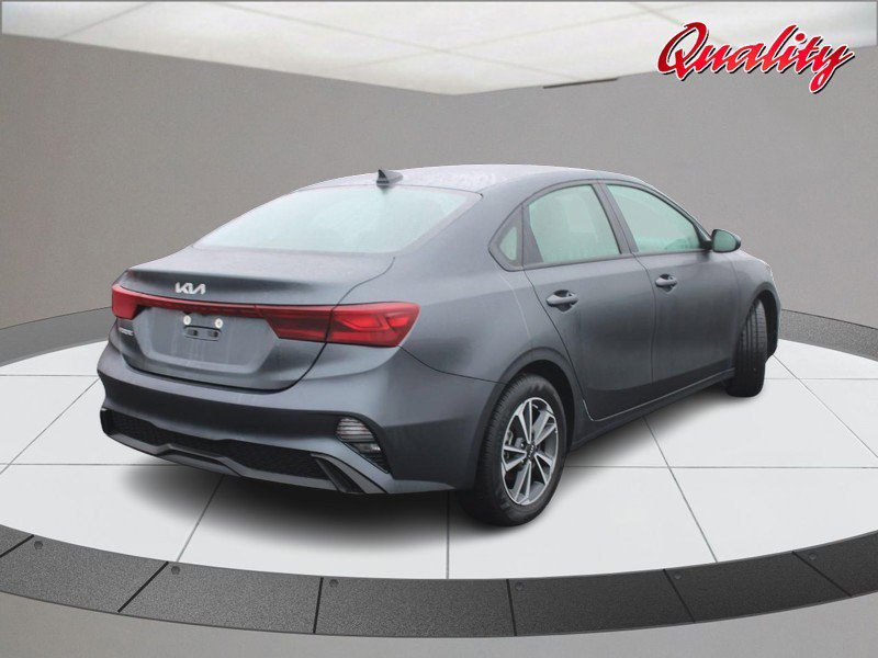 Used 2024 Kia Forte LXS image 3