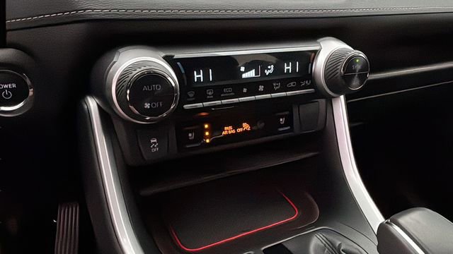 Used 2023 Toyota RAV4 Limited image 31