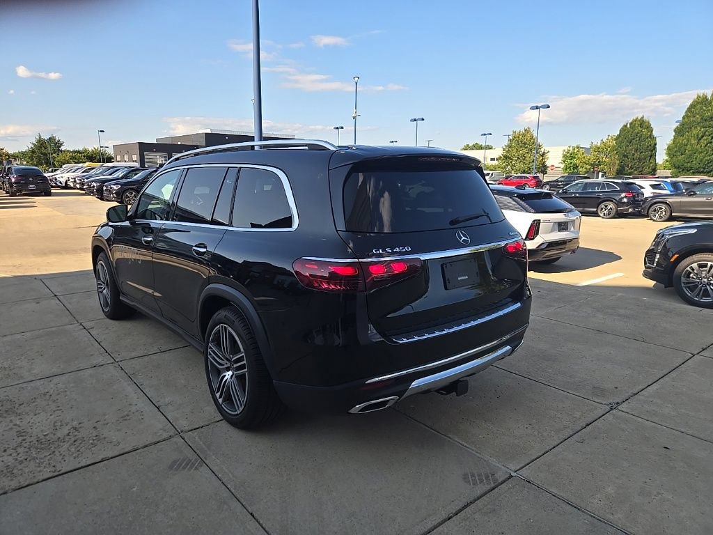 Used 2024 Mercedes-Benz GLS 450 4MATIC image 8