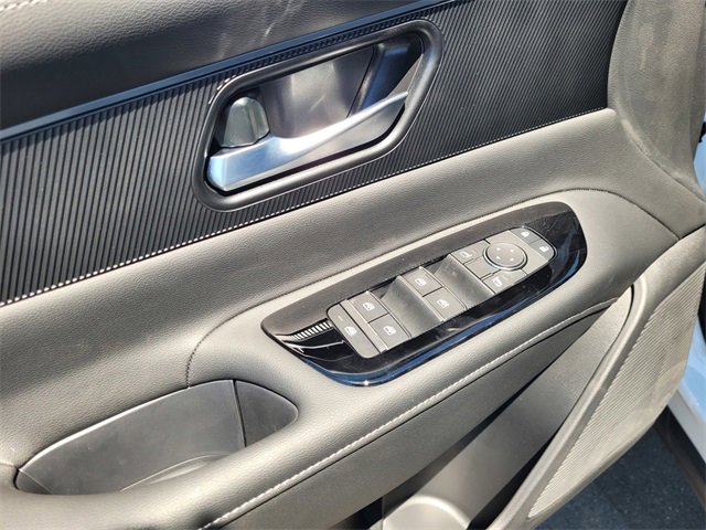 New 2025 Nissan Murano SV image 8