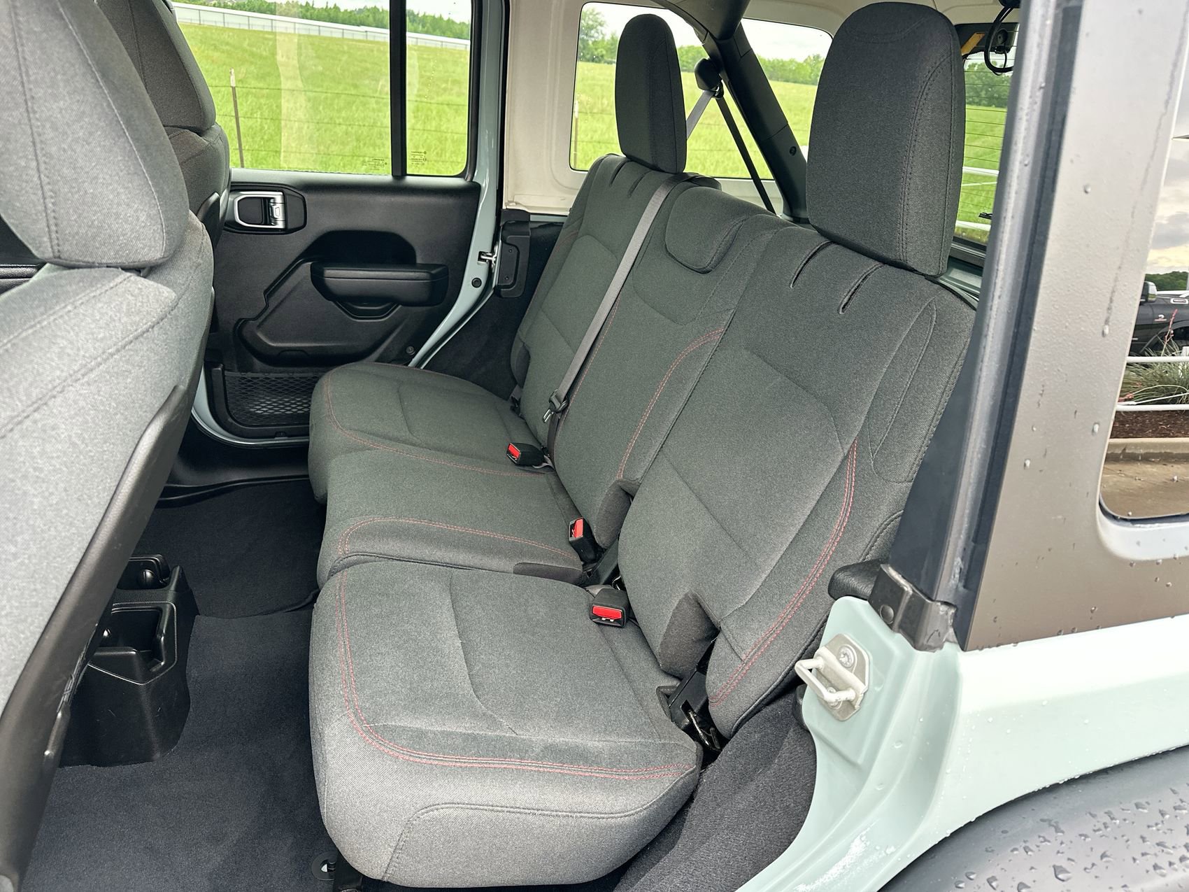 Used 2024 Jeep Wrangler Unlimited Rubicon AWD/4WD image 22